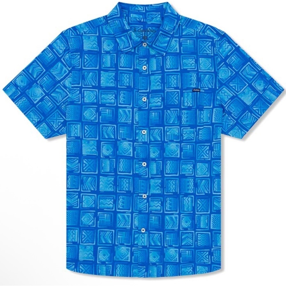 NWT Chubbies Fridays Breeze Tech Short Sleeve Shirt Hawaiian Men Size Small